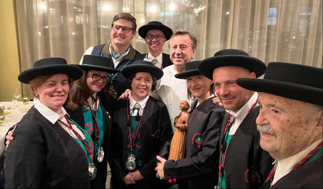 Chef Daniel Boulud with the Maitre Compagnons du Beaujolais, Devoir de New York